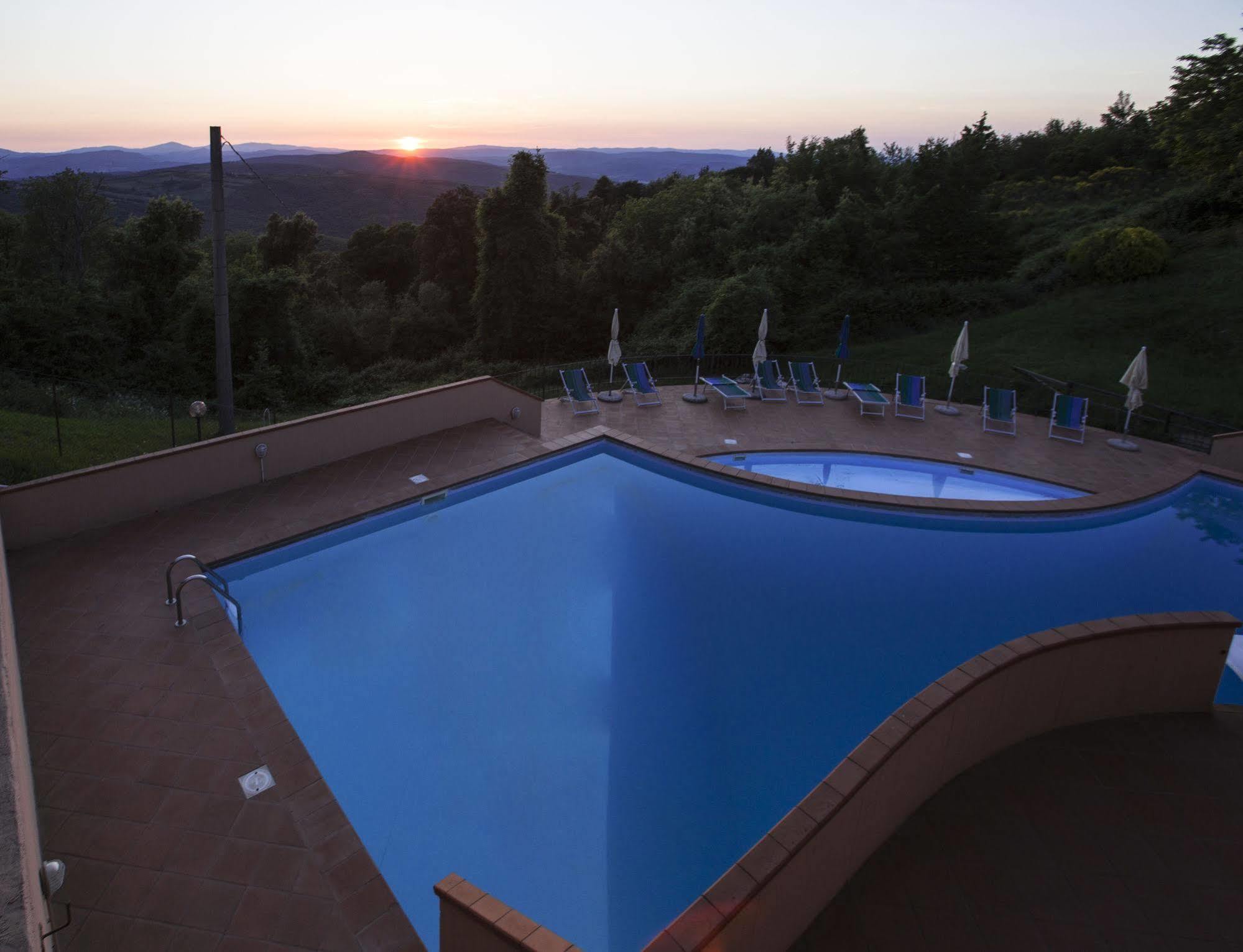 Hotel Ristorante Al Brunello Di Montalcino Exterior photo